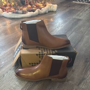 Thomas & Vine Men's Corbin Wide Chelsea Leather Boots Cognac Size 13M